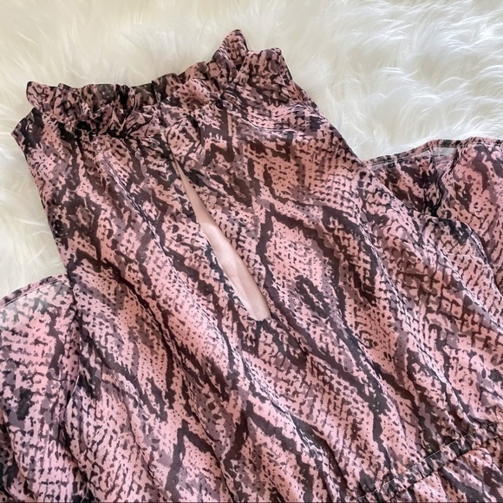 BB Dakota Women’s Pink Layered Animal Print Dress Size Small - Picture 4 of 6